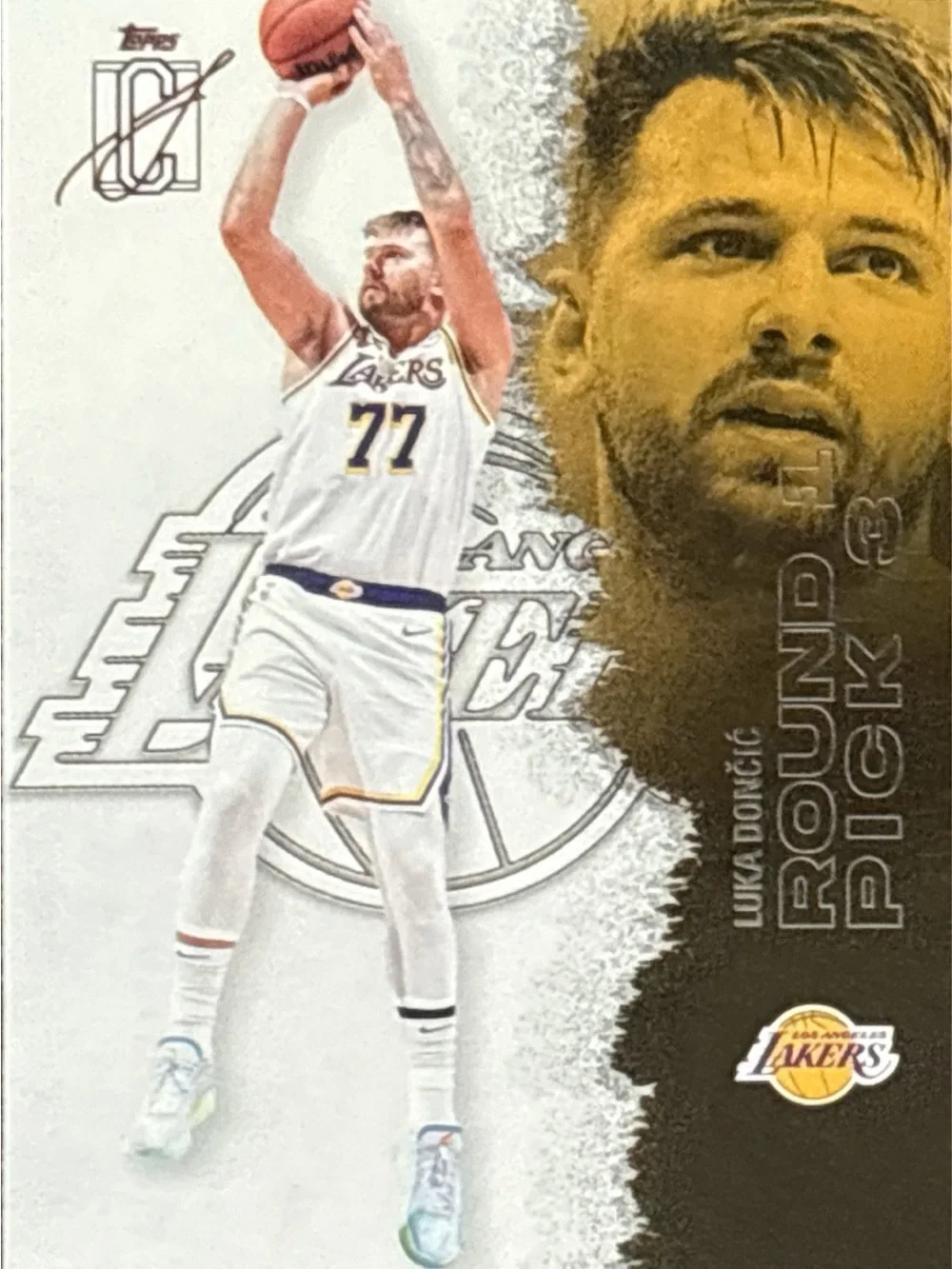 Topps Luka Dončić Los Angeles Lakers Basketball Card